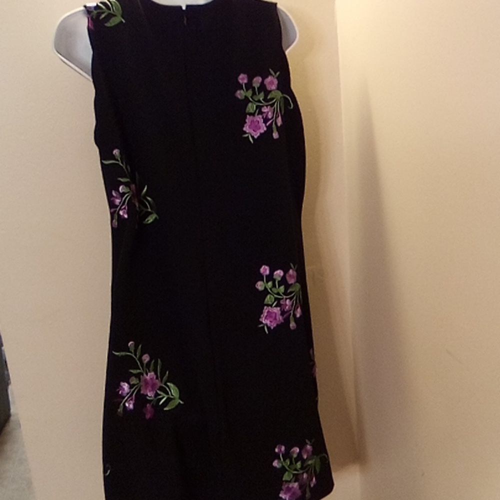 JOHN STUDIO DRESS PRE-OWNED SIZE 10 Floral Embroidered Black Dress - Picture 6 of 10
